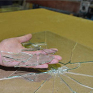 Безопасные стекла: триплекс, каленое стекло. 