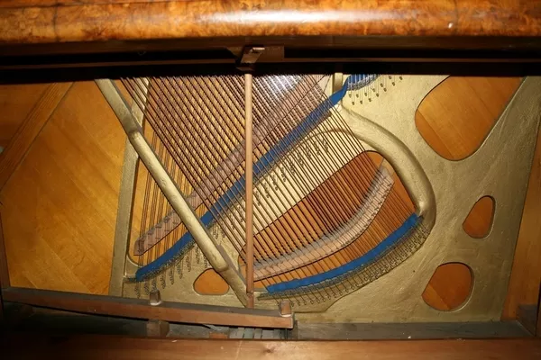 Продам старинное немецкое пианино 7