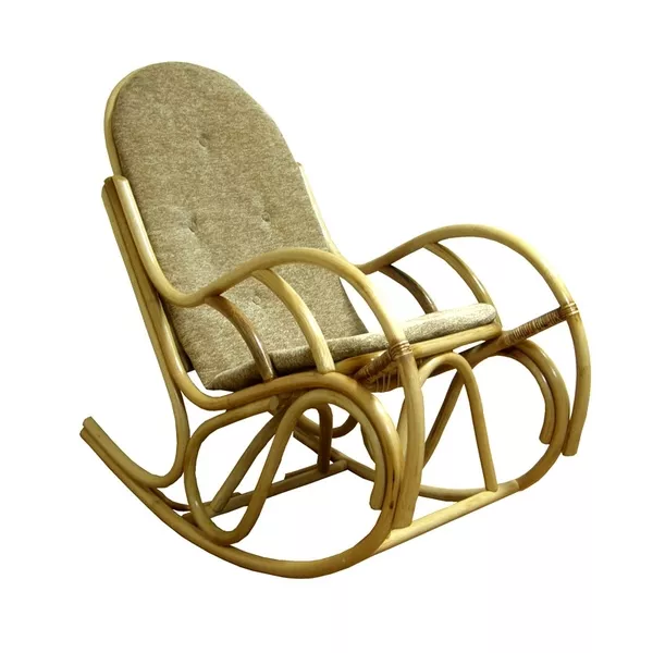 Кресло-качалка из ротанга 