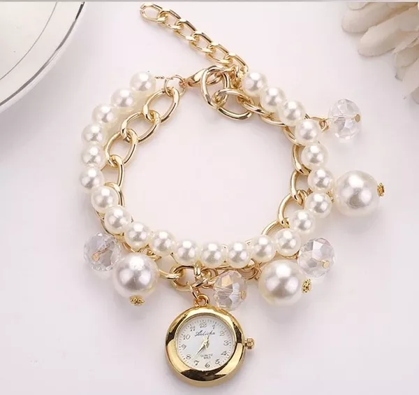 Комплект: женские часы с жемчужным браслетом  серьги